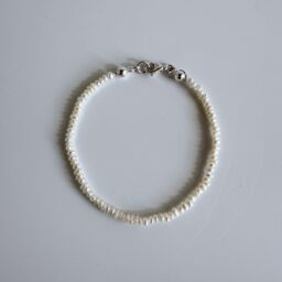 Tiny Pearl Bracelet